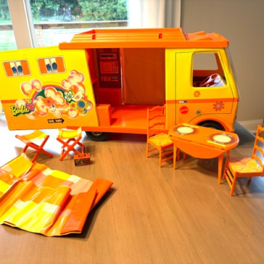 Vintage 1970 Barbie Country Camper  RV Van Mattel + Accessories Rare Table +
